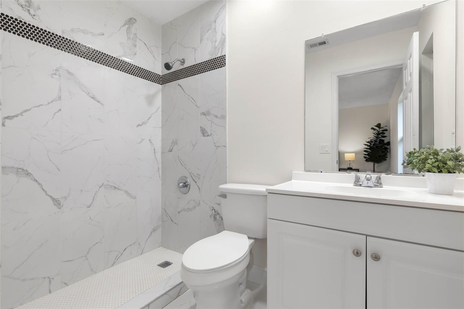 Image 18 of 42 For 8 Aston Circle