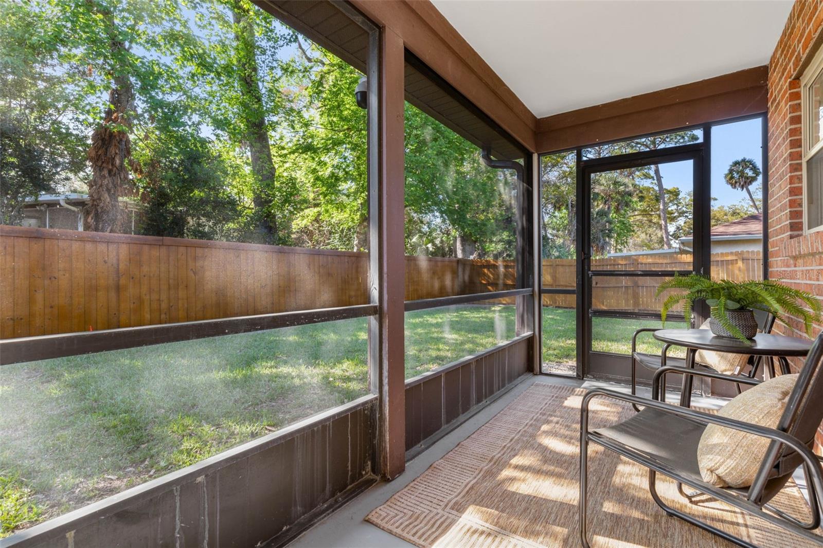 Image 30 of 42 For 8 Aston Circle