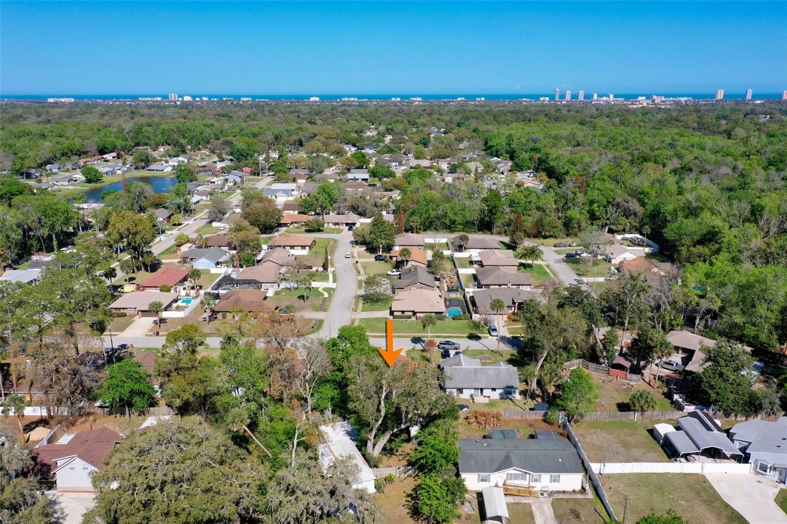 Image 36 of 42 For 8 Aston Circle