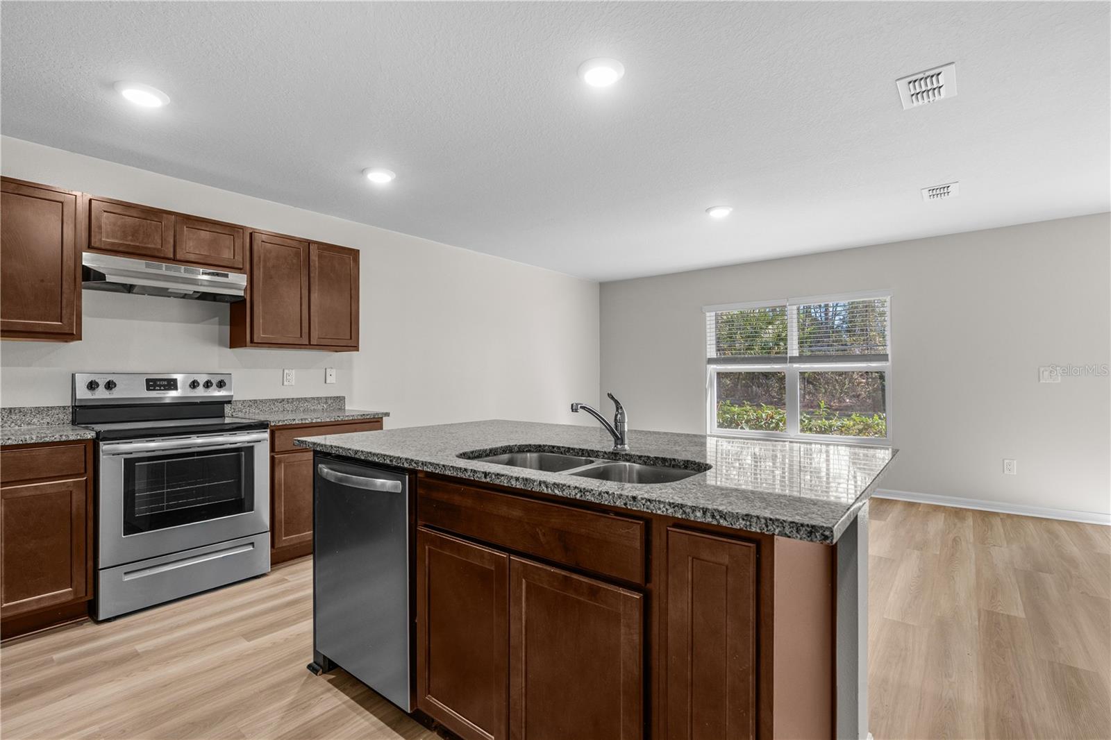 Image 26 of 38 For 2 Union Court