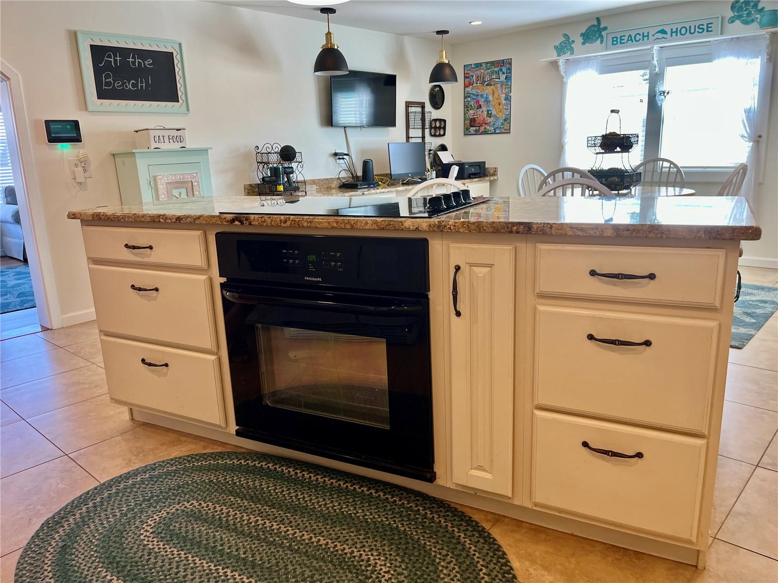 Image 20 of 68 For 98 Merrimac Drive