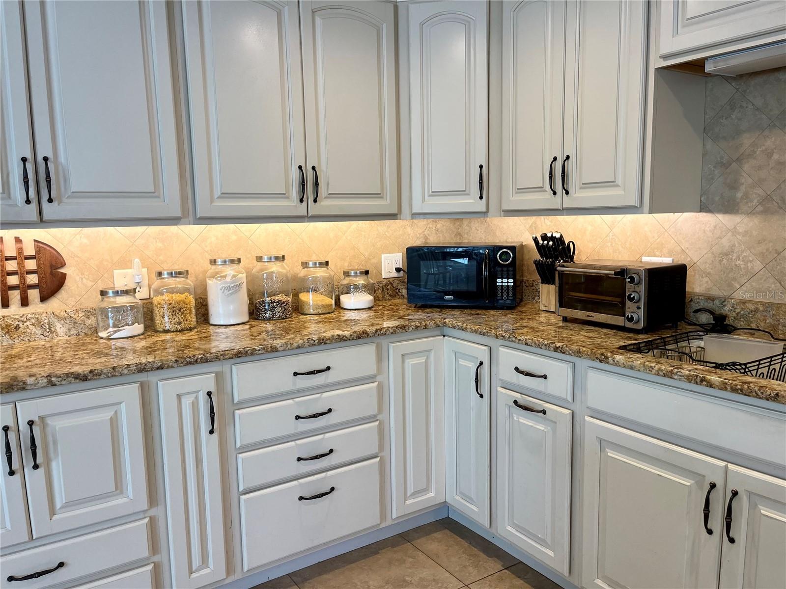 Image 21 of 68 For 98 Merrimac Drive