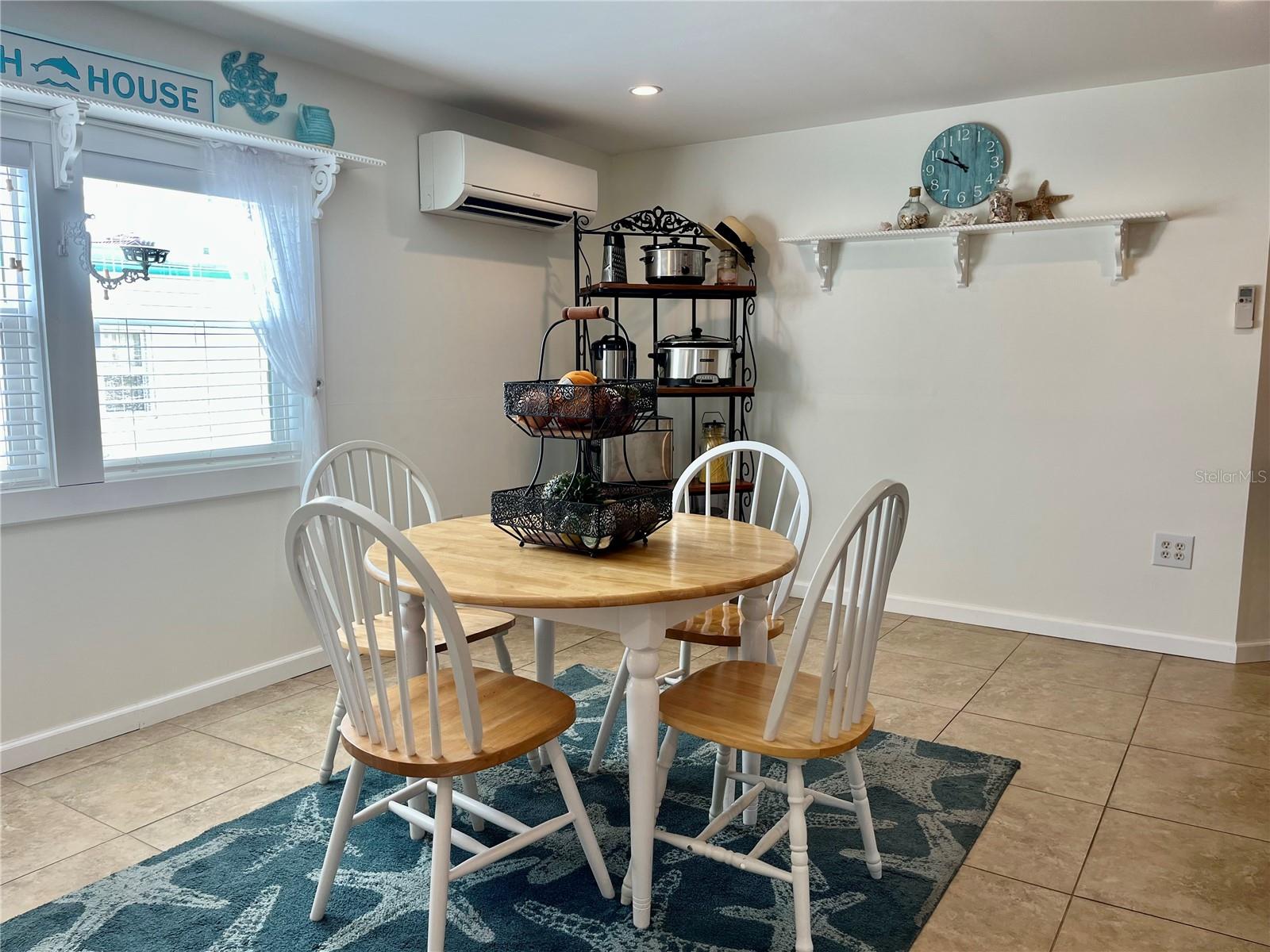 Image 24 of 68 For 98 Merrimac Drive