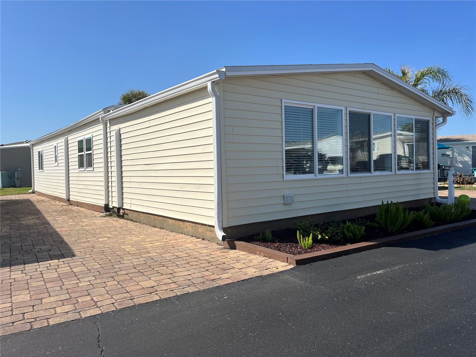 Image 3 of 68 For 98 Merrimac Drive