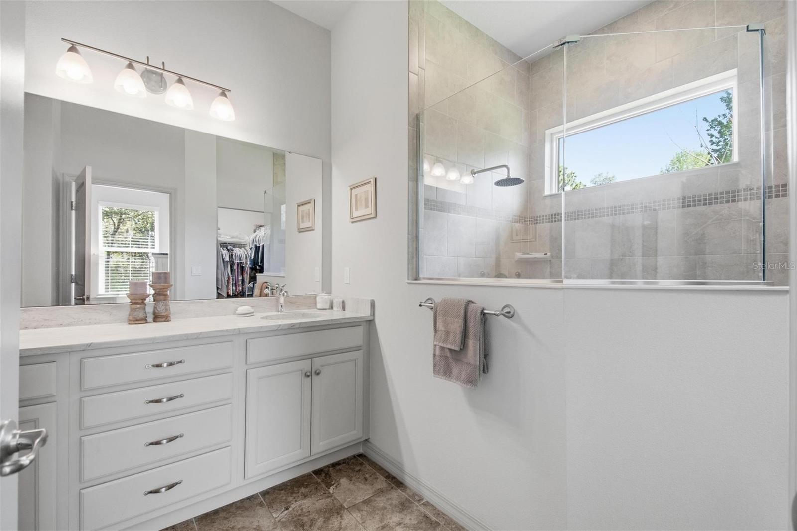 Image 35 of 49 For 68 Graham Woods Place