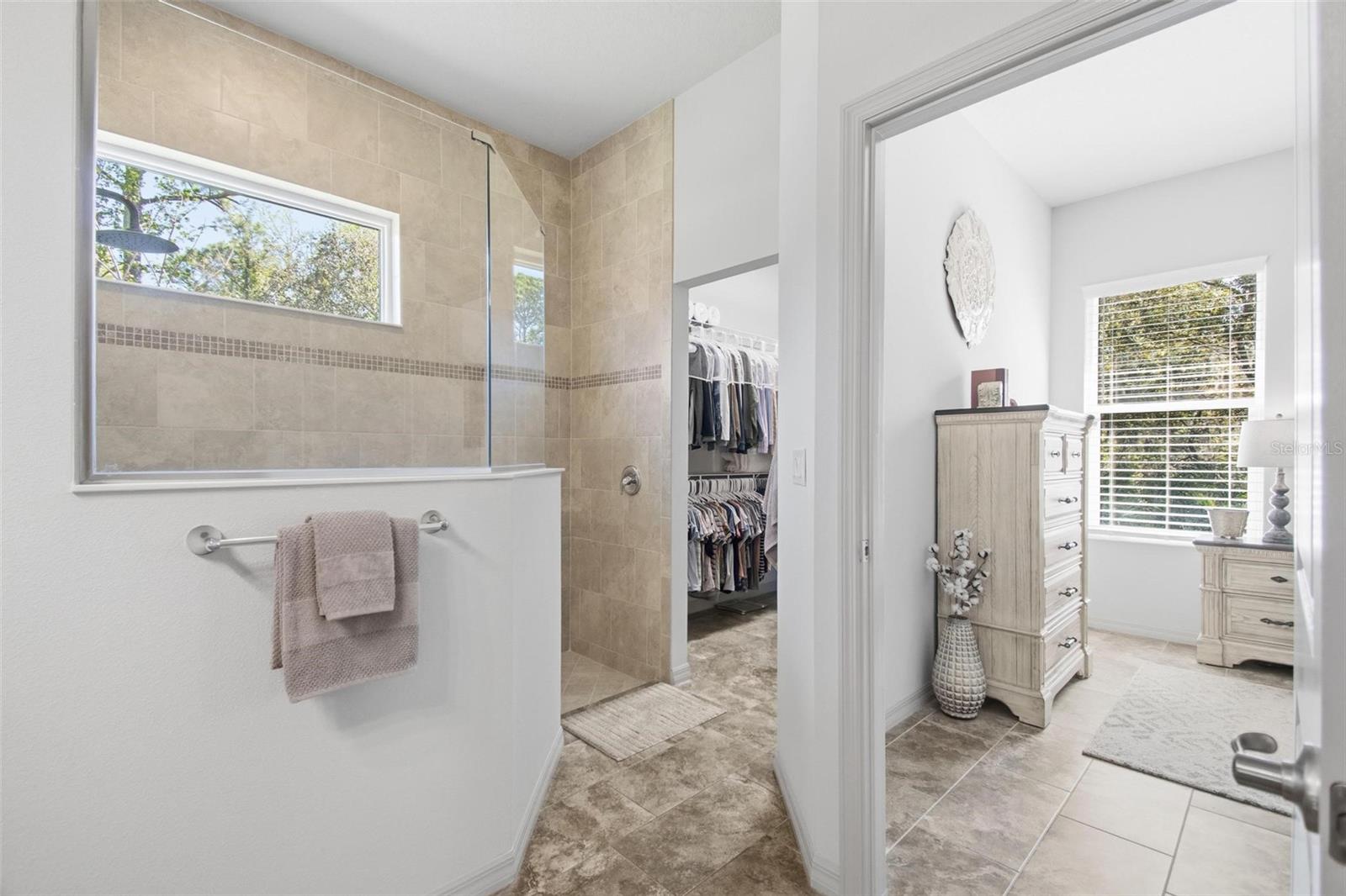 Image 37 of 49 For 68 Graham Woods Place