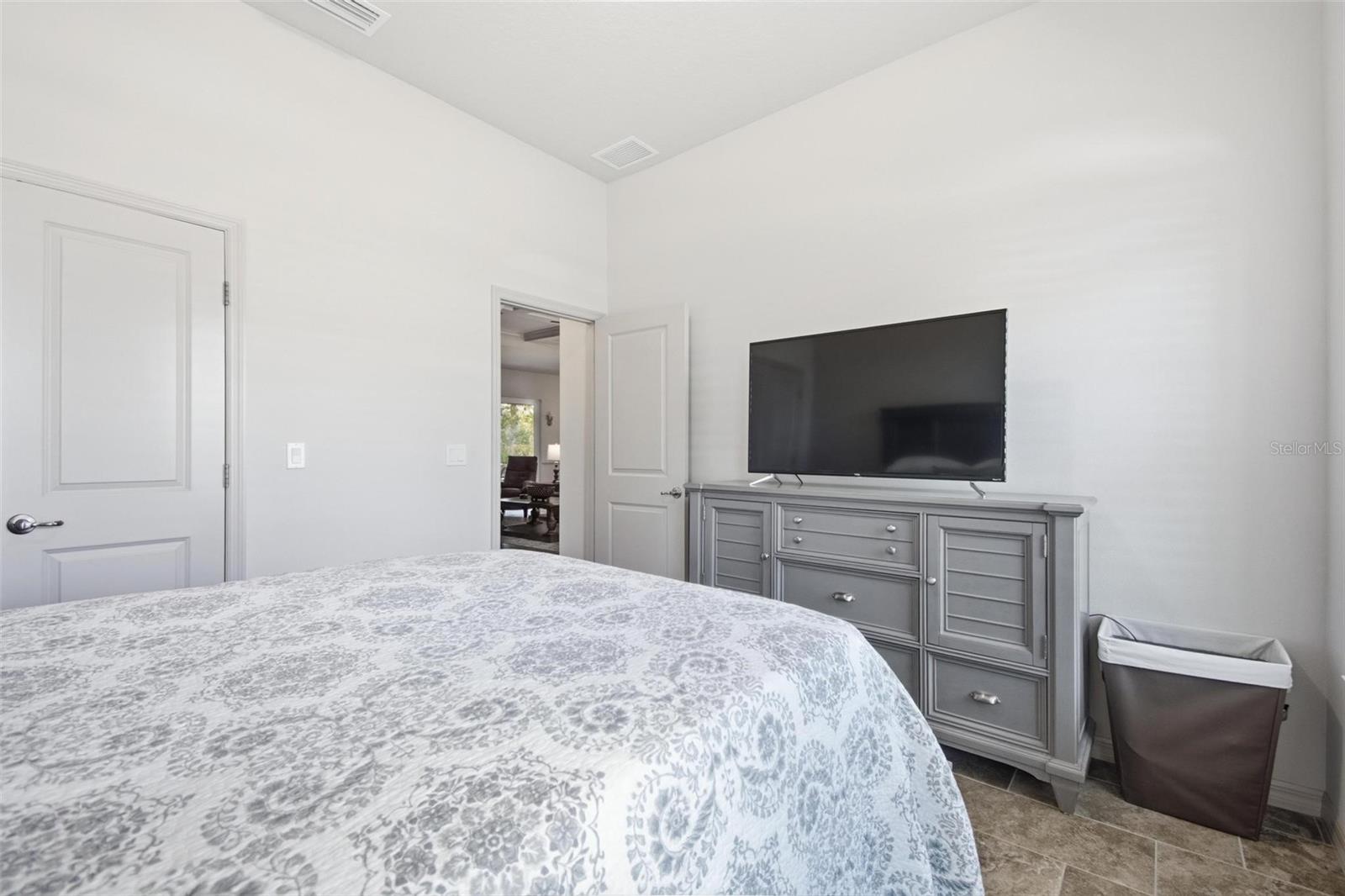 Image 42 of 49 For 68 Graham Woods Place