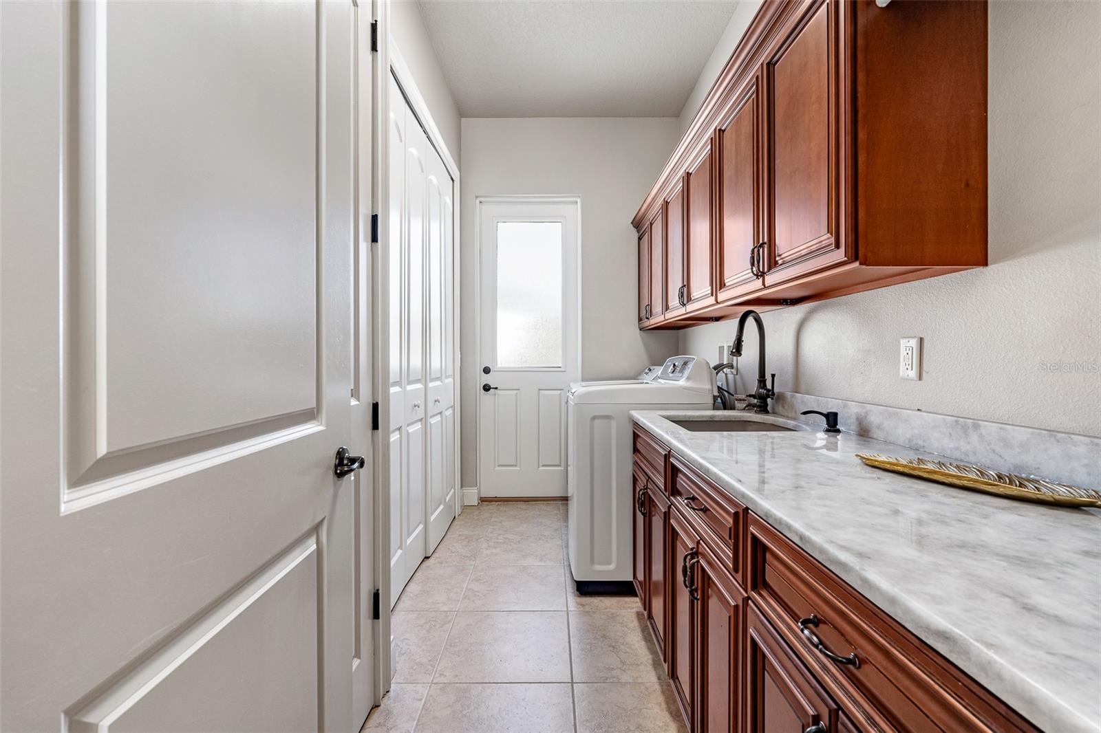 Image 43 of 62 For 22 Noah Boulevard