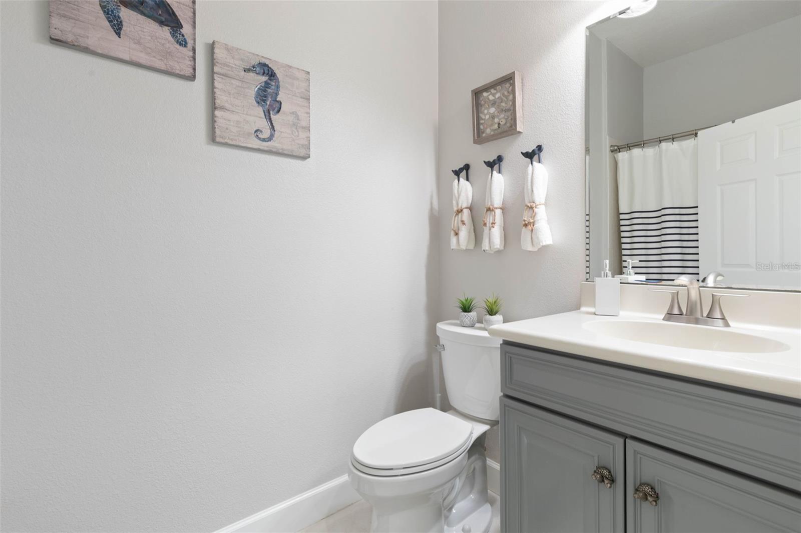 Image 27 of 69 For 200 Cinnamon Beach Way 163