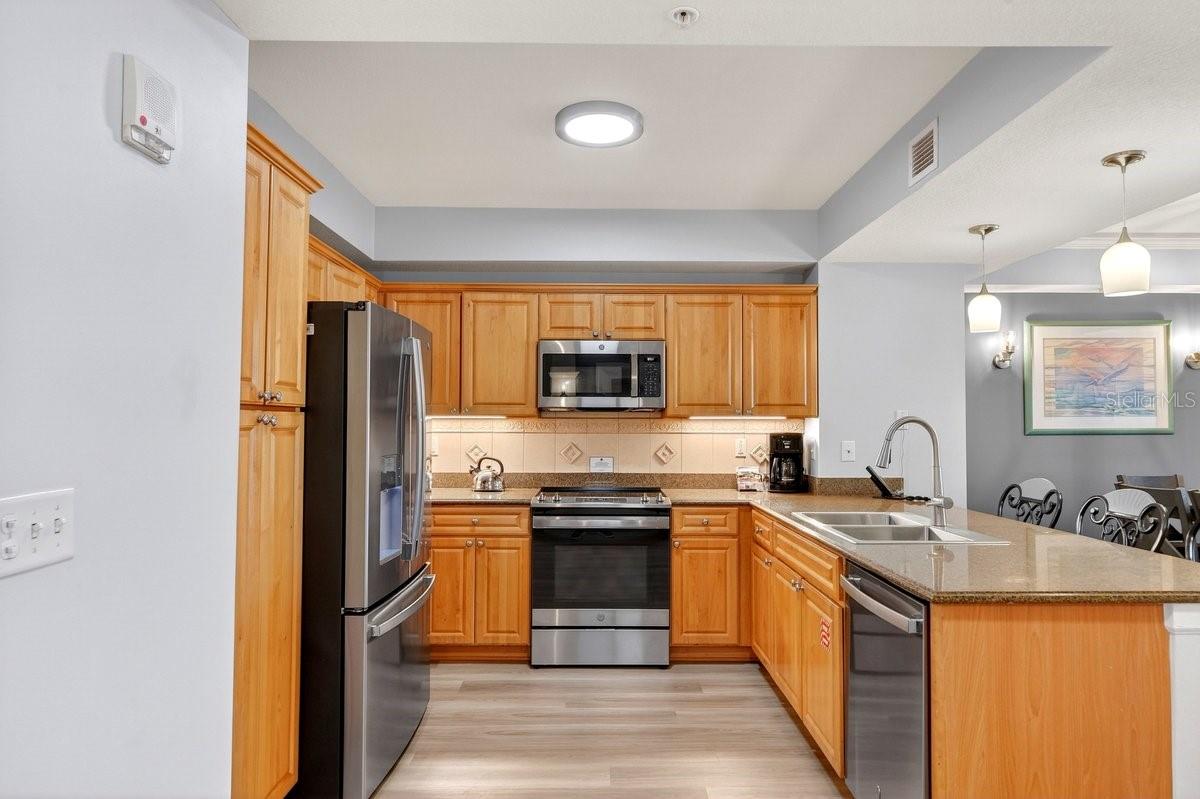 Image 17 of 79 For 200 Ocean Crest Drive 217