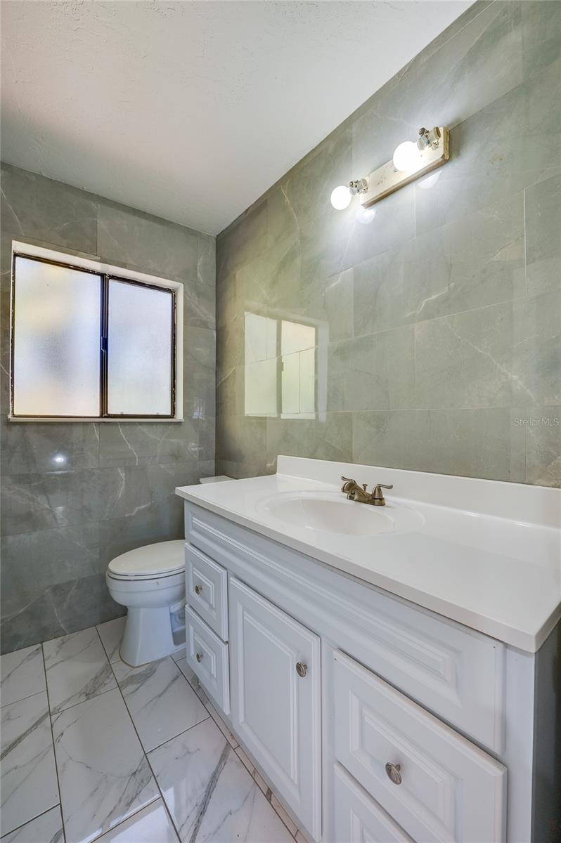 Image 18 of 33 For 322 Canal Road 27