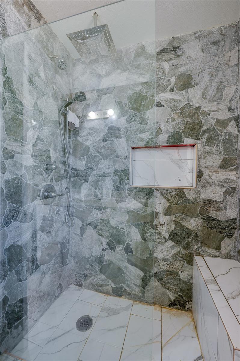 Image 19 of 33 For 322 Canal Road 27