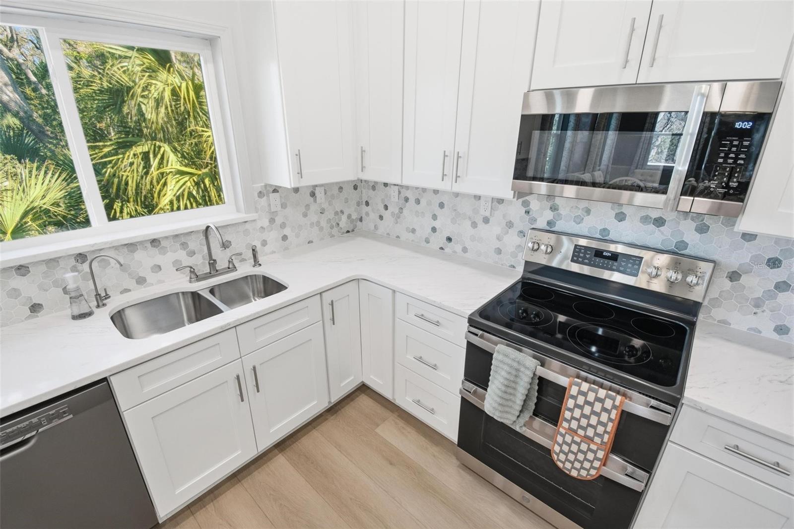 Image 9 of 73 For 1232 Flagler Avenue