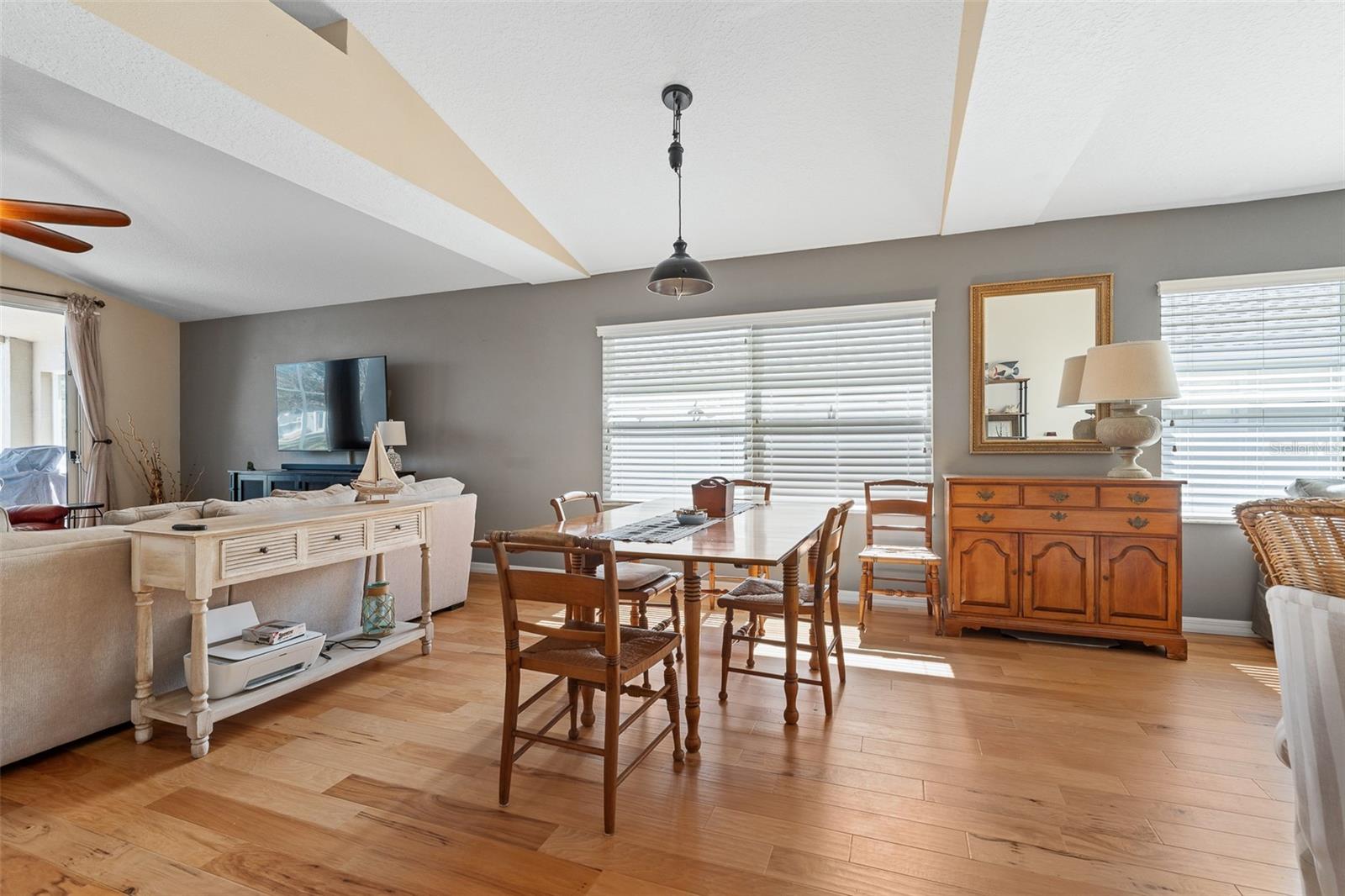 Image 12 of 70 For 1404 Sunningdale Lane