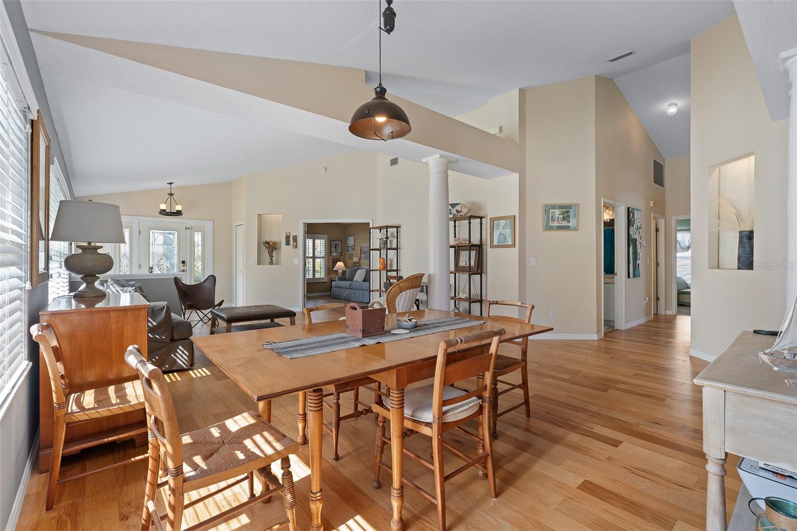 Image 13 of 70 For 1404 Sunningdale Lane