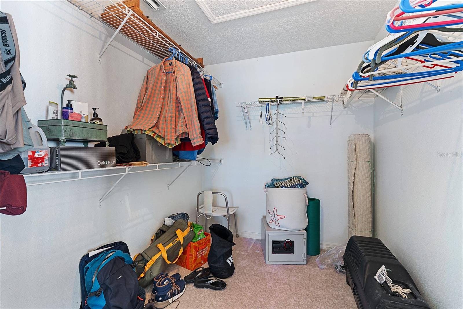 Image 27 of 70 For 1404 Sunningdale Lane