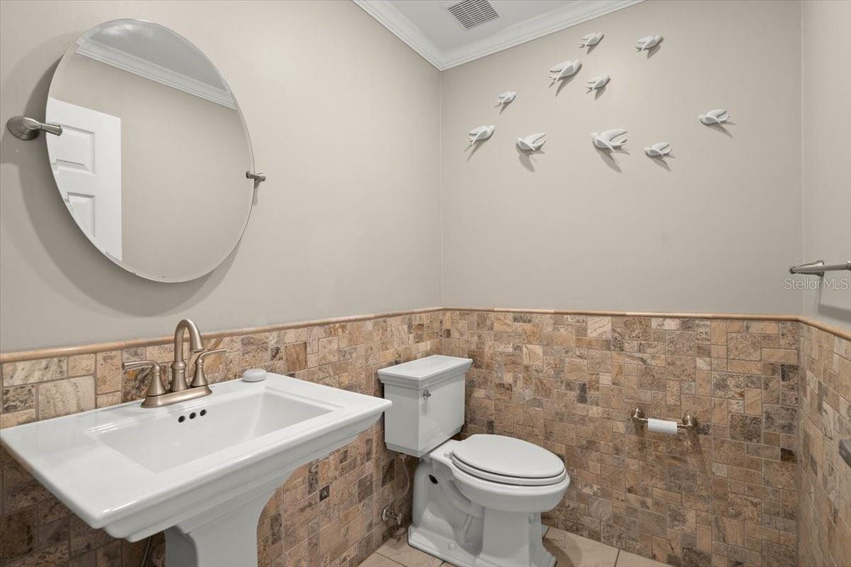 Image 19 of 63 For 1517 Halifax Avenue