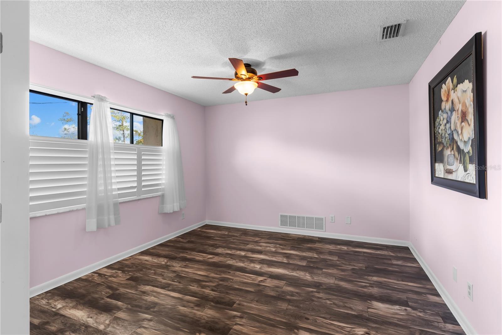 Image 16 of 39 For 118 Beechwood Lane
