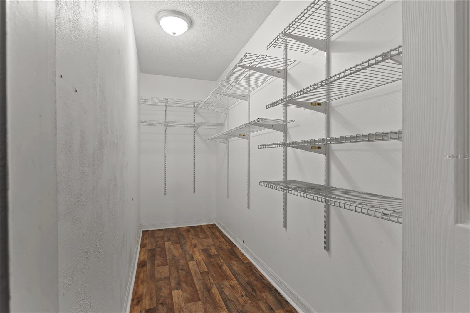Image 23 of 39 For 118 Beechwood Lane