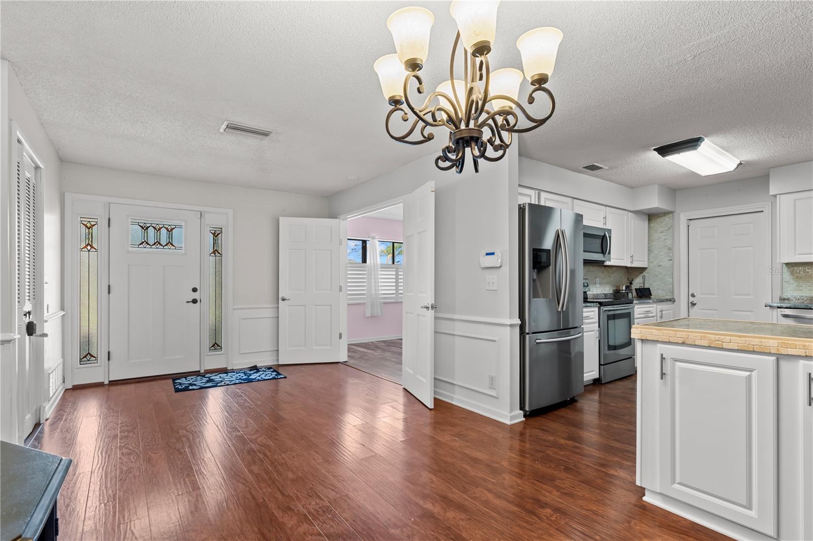 Image 8 of 39 For 118 Beechwood Lane