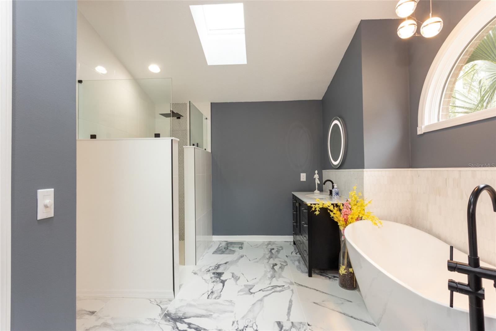 Image 33 of 57 For 2 Elder Drive