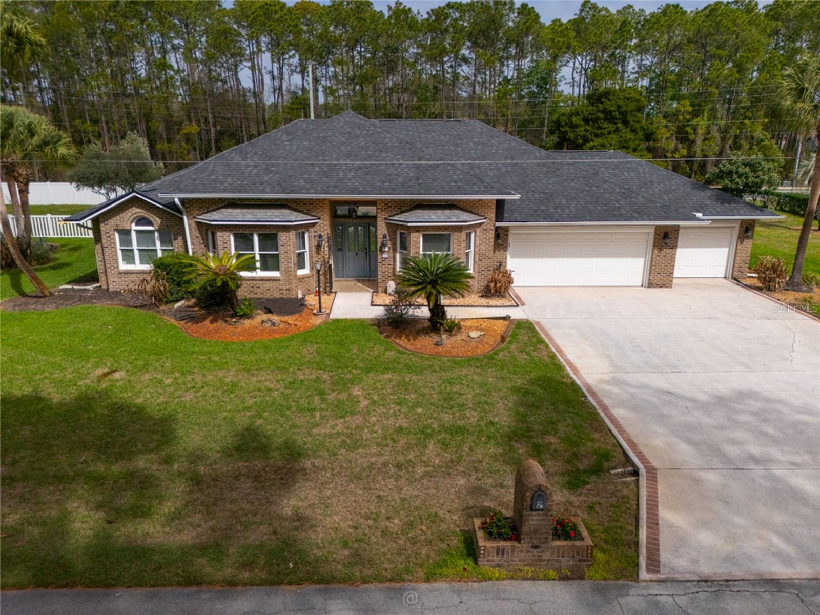 Image 4 of 57 For 2 Elder Drive