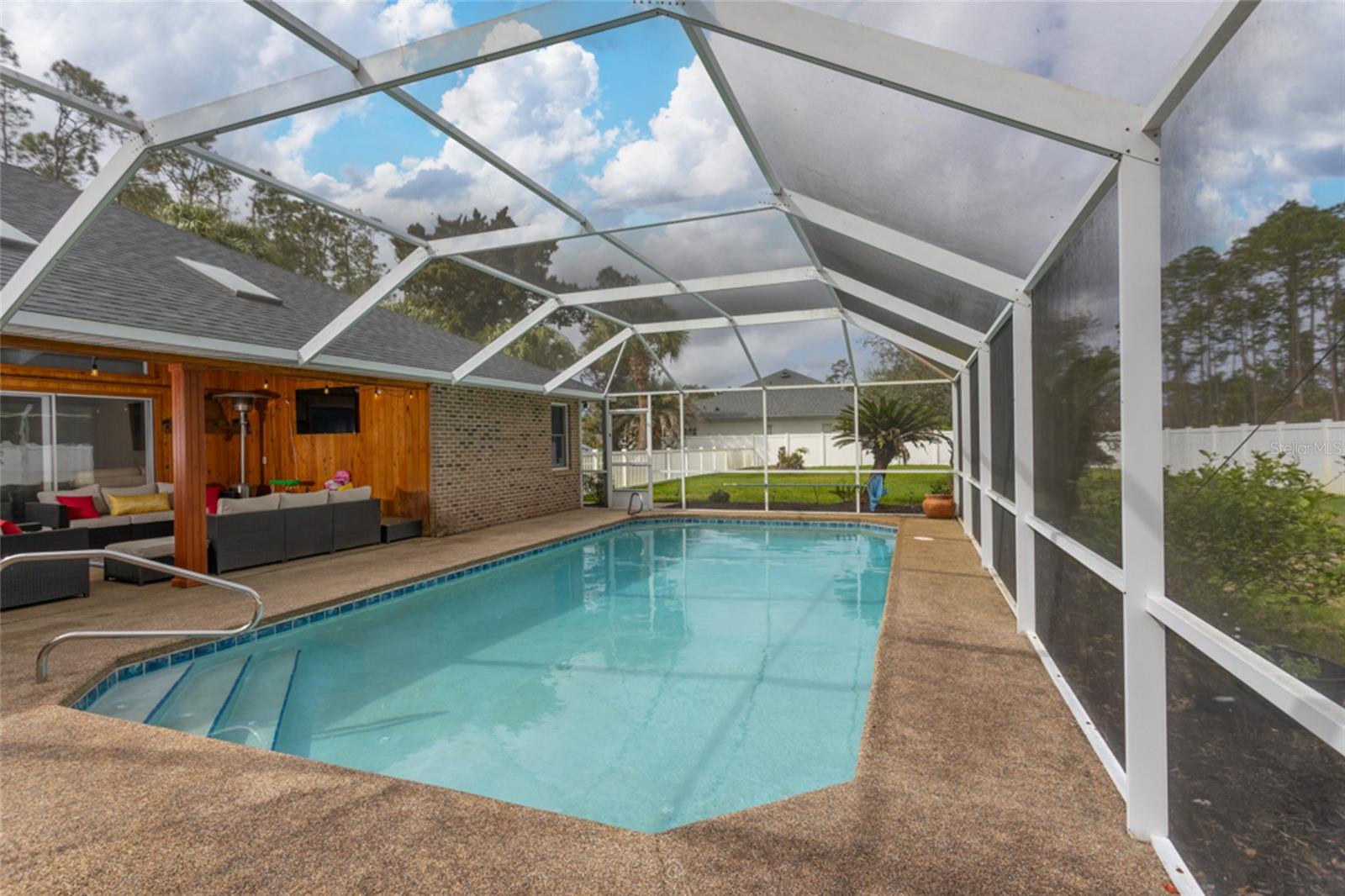 Image 46 of 57 For 2 Elder Drive