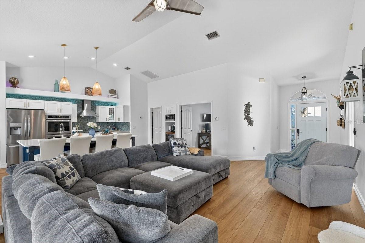 Image 7 of 51 For 130 Heron Dunes Drive