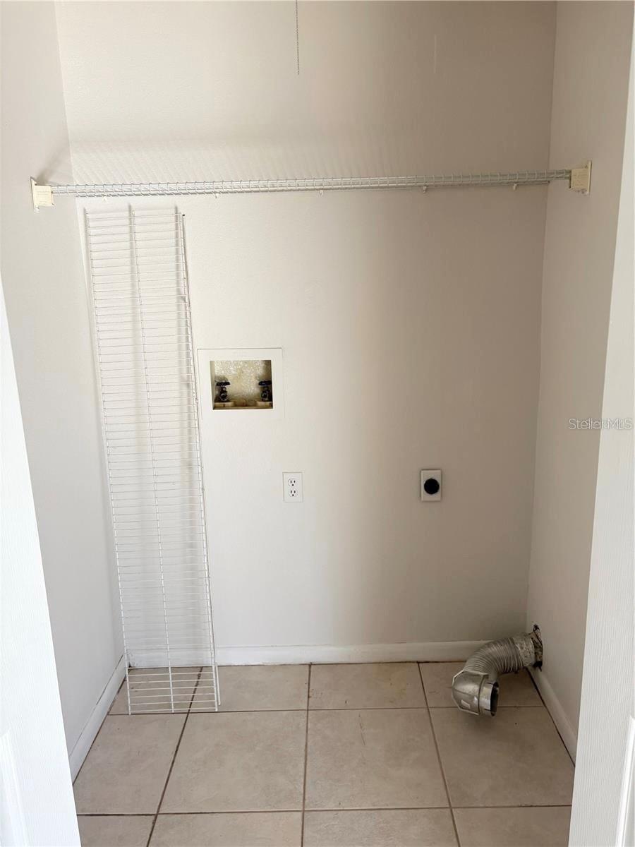 Image 8 of 8 For 38a Emerson Drive