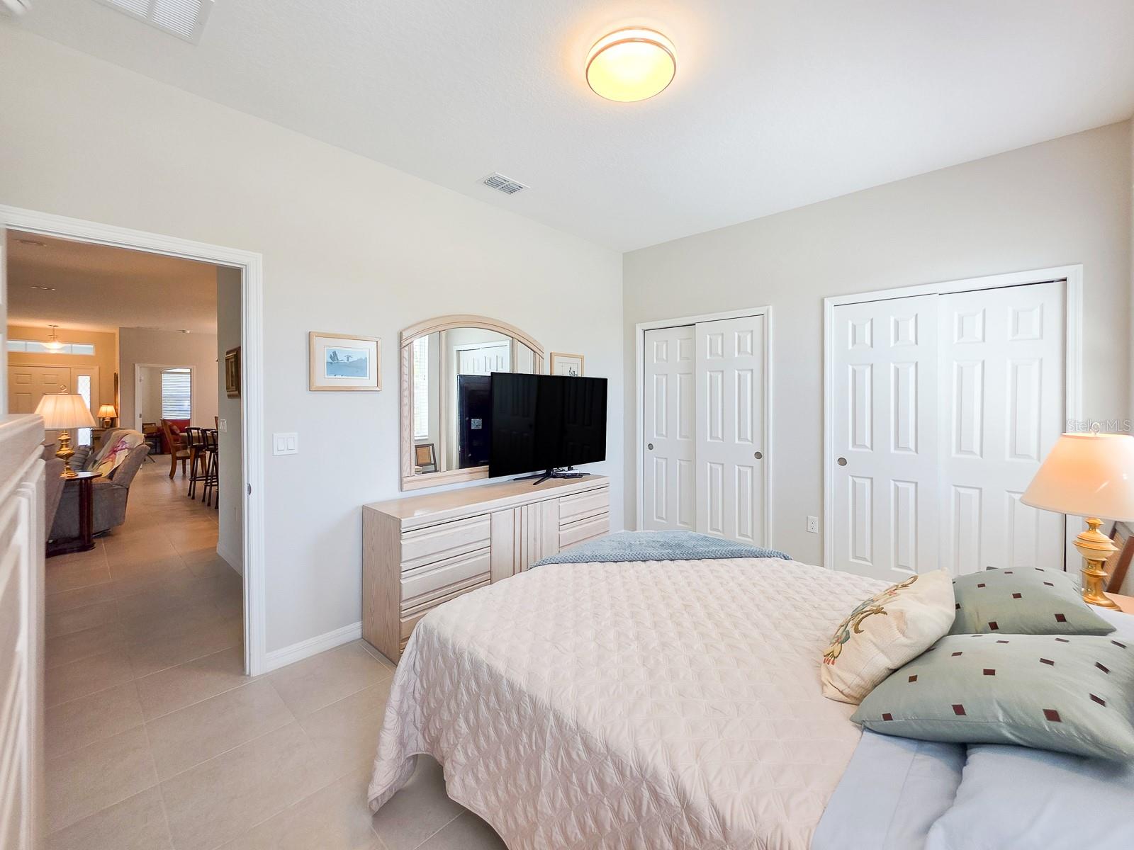 Image 21 of 45 For 8 Lakeland Way