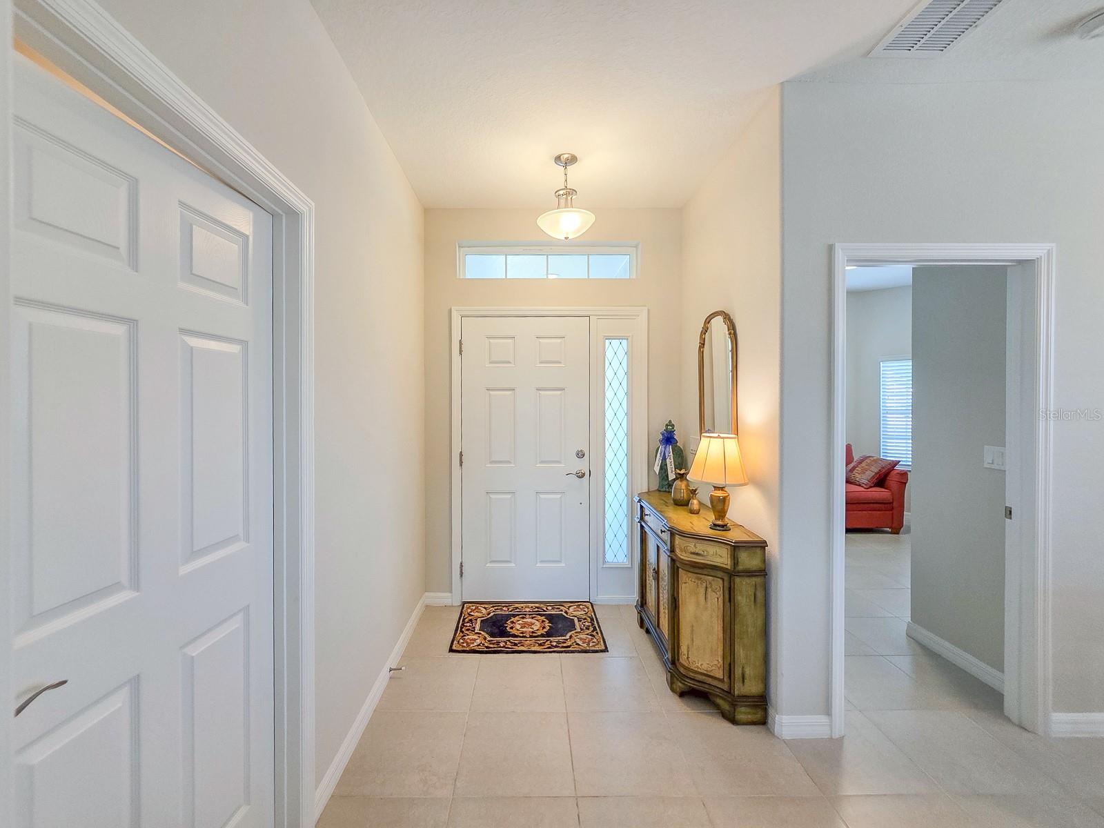 Image 31 of 45 For 8 Lakeland Way