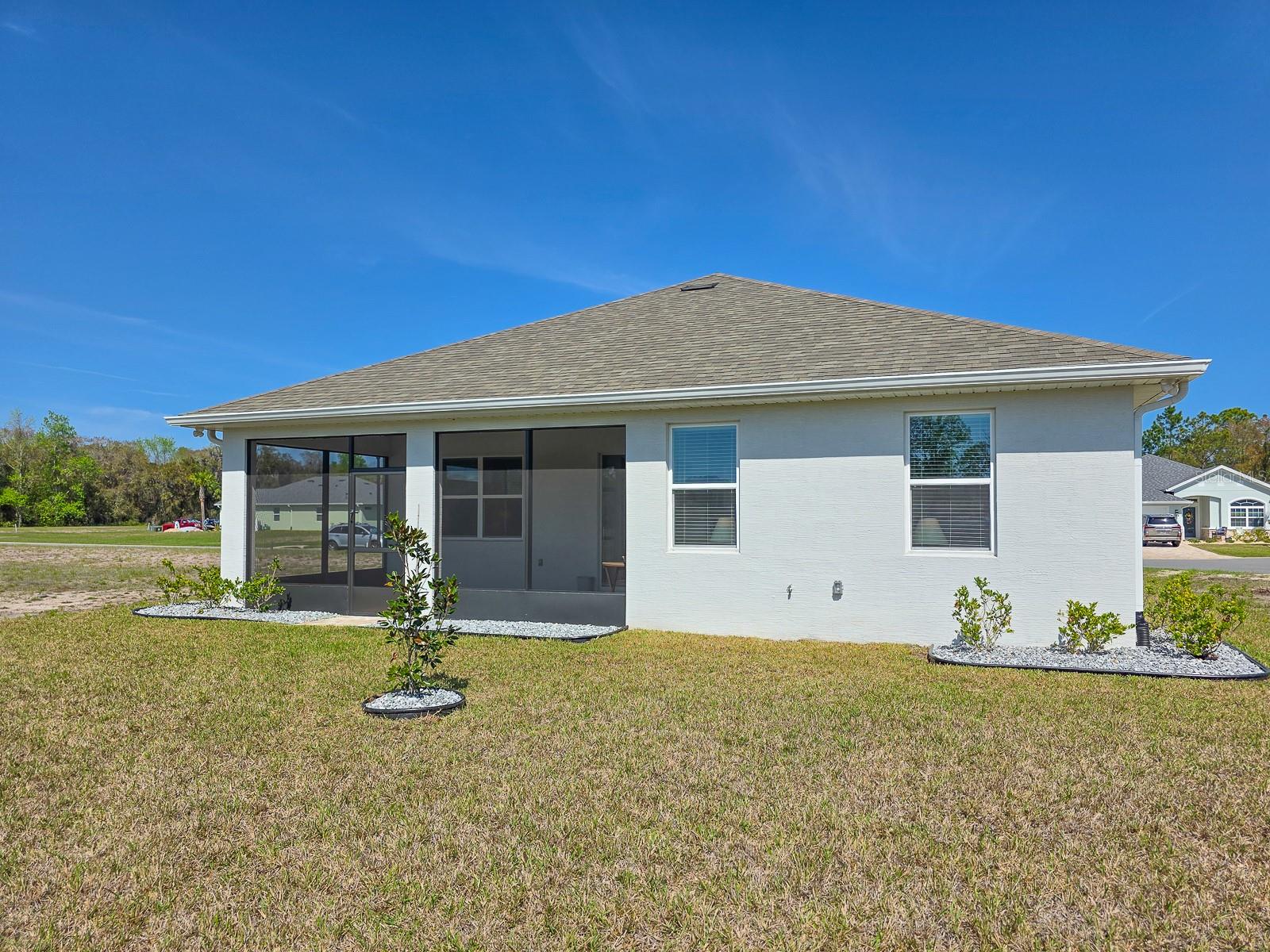 Image 32 of 45 For 8 Lakeland Way