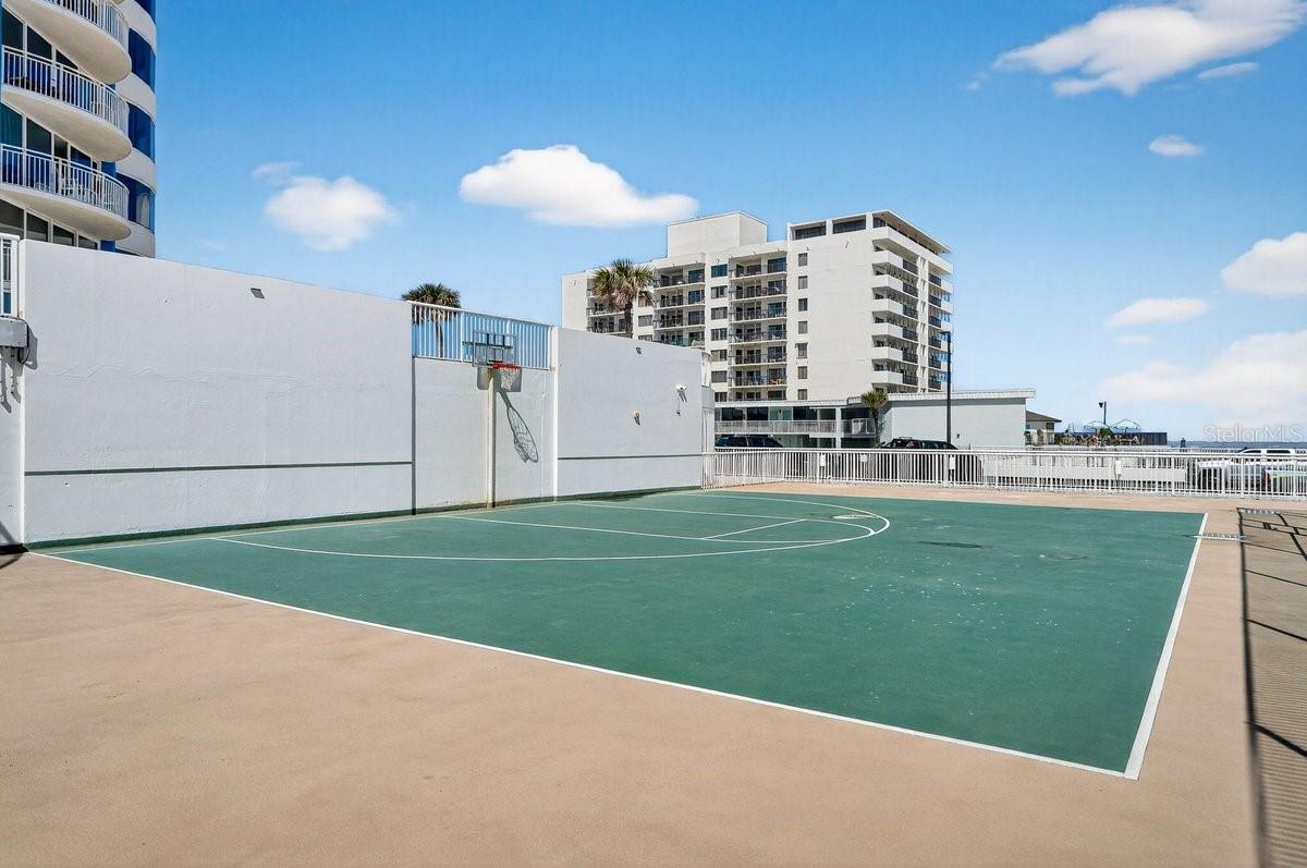 Image 47 of 61 For 2625 Atlantic Avenue 14ne