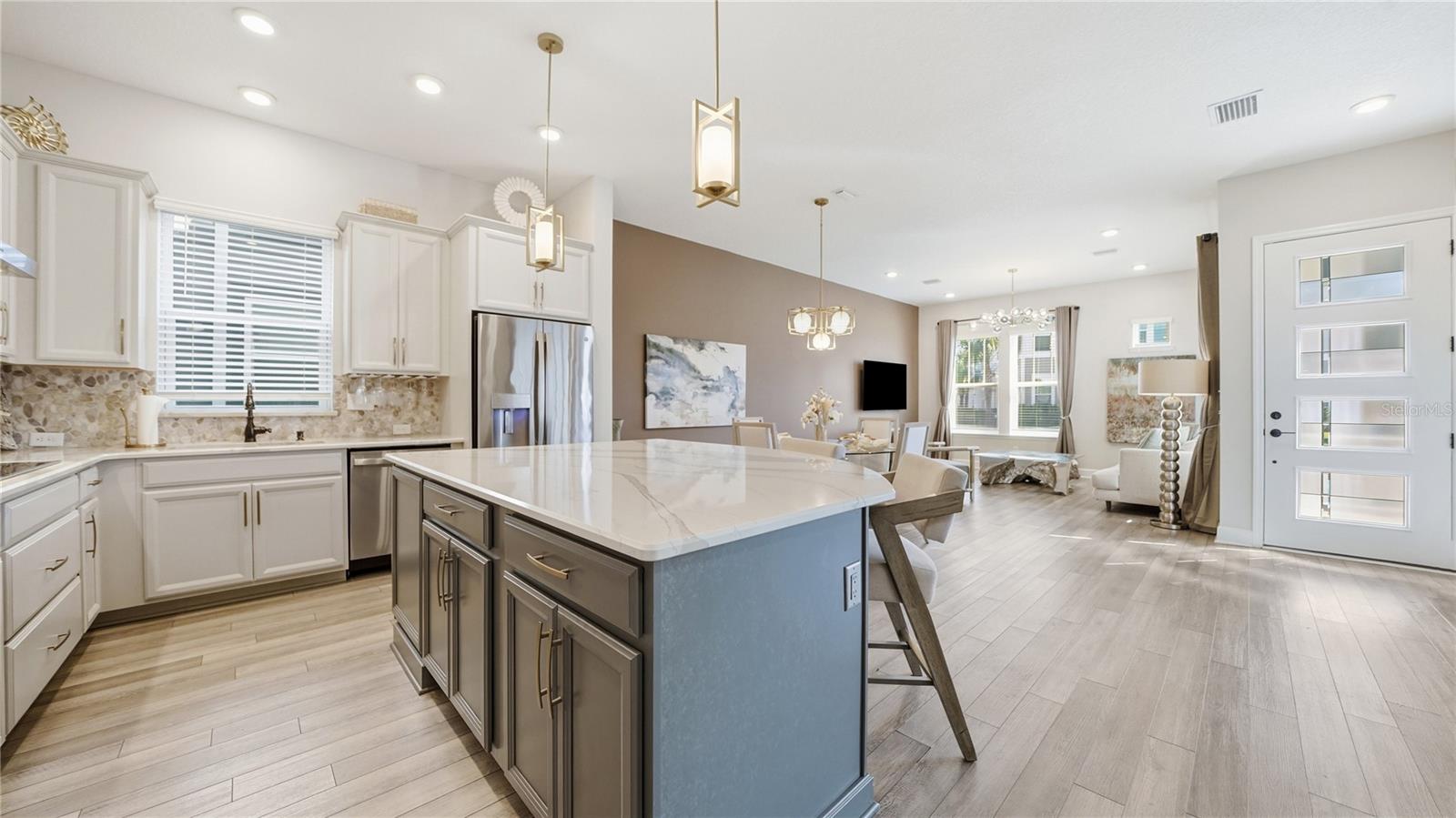 Image 15 of 65 For 7331 Beach Haven Place