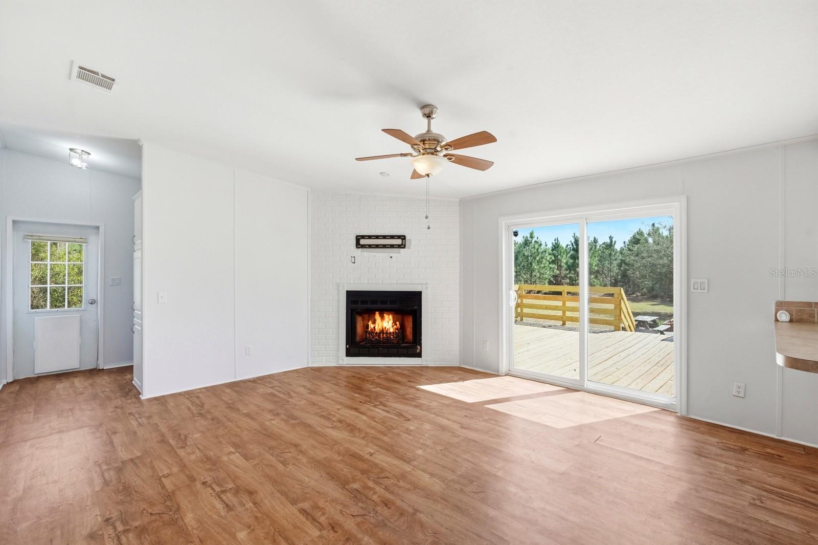 Image 22 of 73 For 299 Cayenne Street