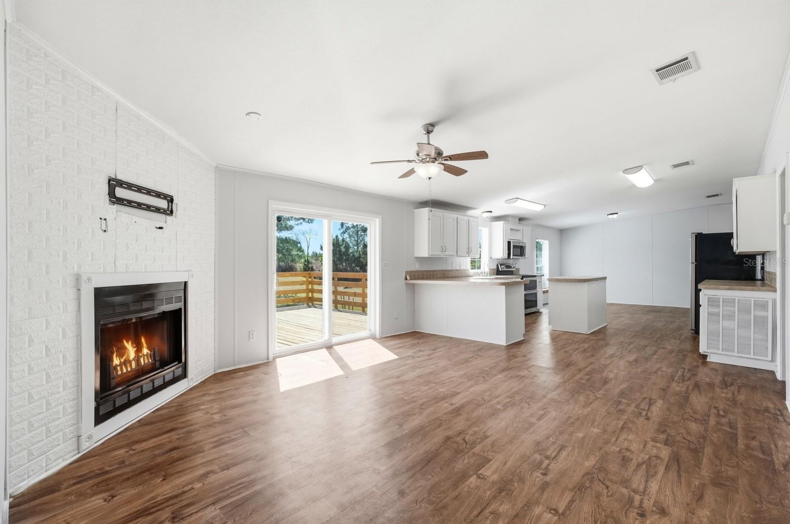 Image 23 of 73 For 299 Cayenne Street