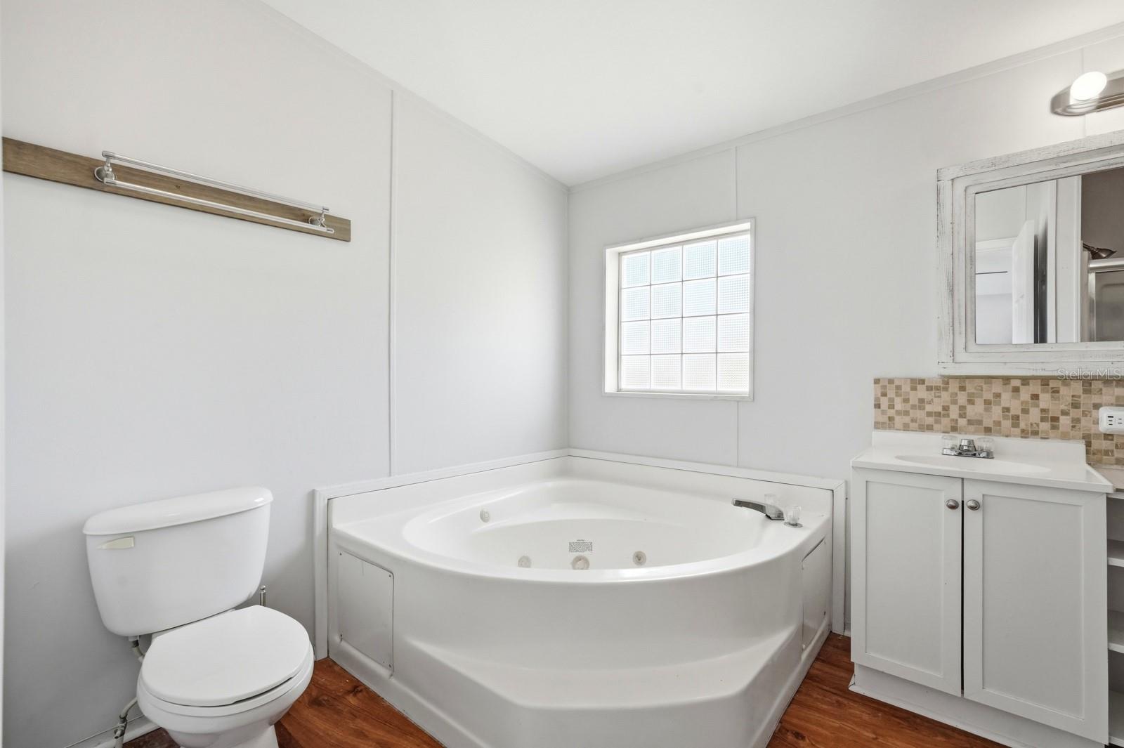 Image 27 of 73 For 299 Cayenne Street