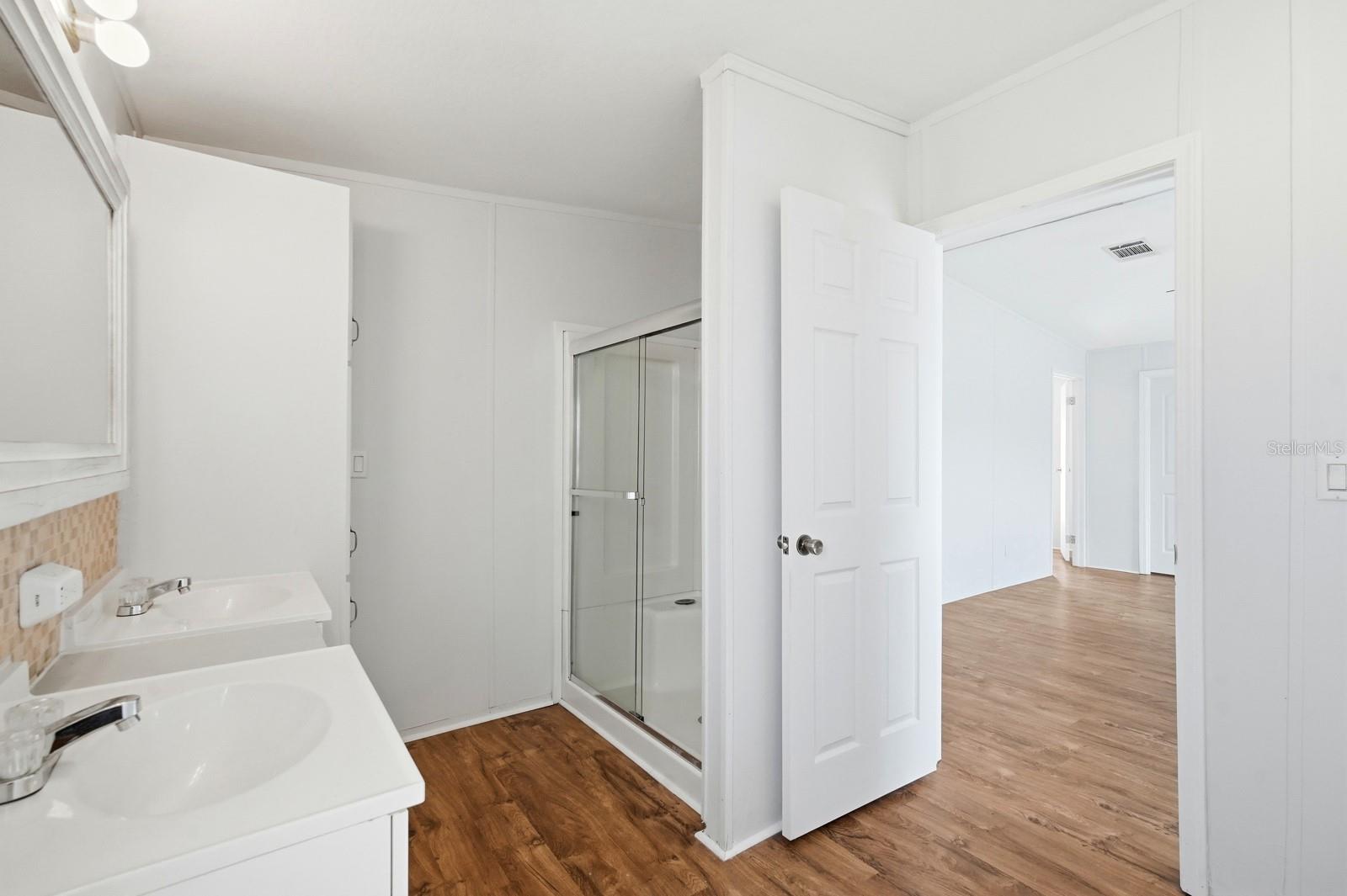 Image 28 of 73 For 299 Cayenne Street