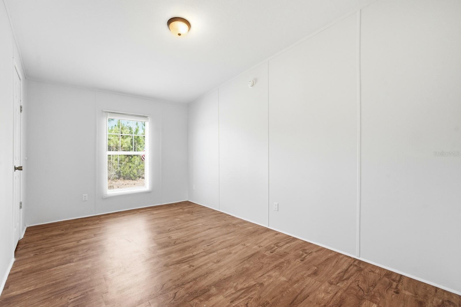 Image 32 of 73 For 299 Cayenne Street