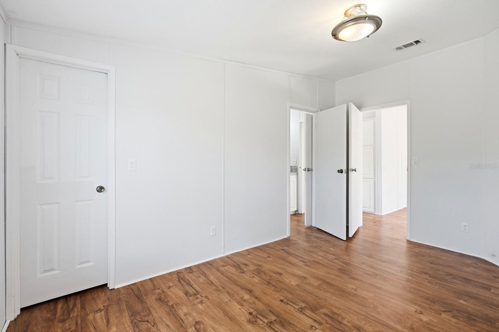 Image 37 of 73 For 299 Cayenne Street