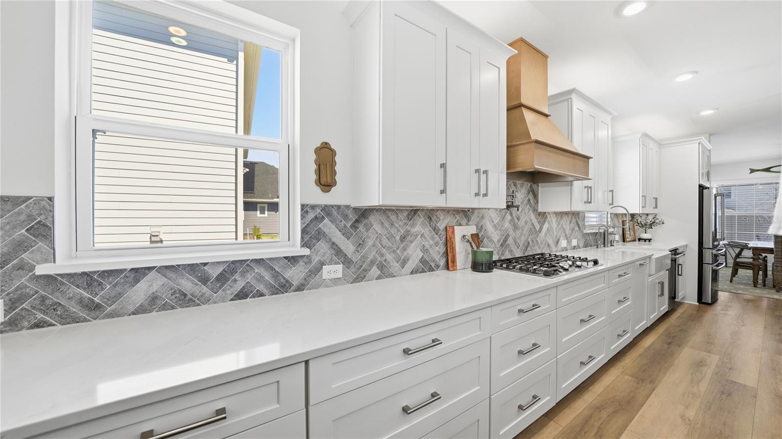 Image 13 of 91 For 119 Victory Court