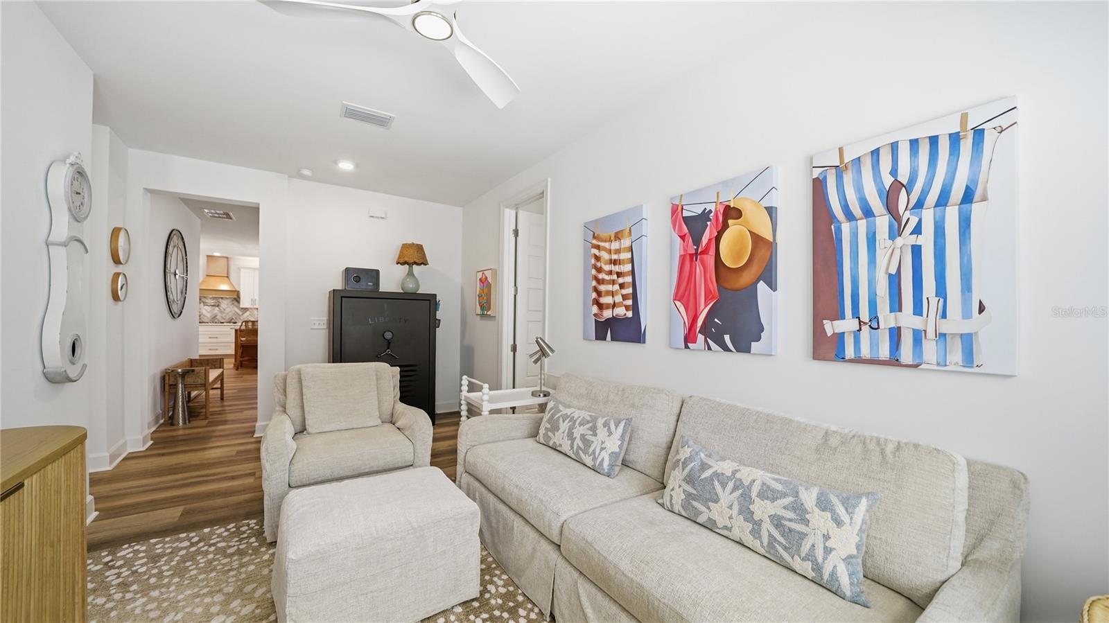 Image 30 of 91 For 119 Victory Court