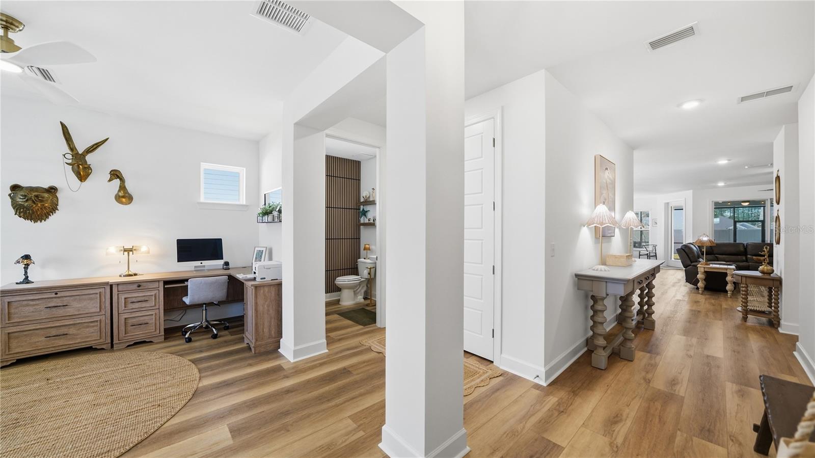 Image 8 of 91 For 119 Victory Court