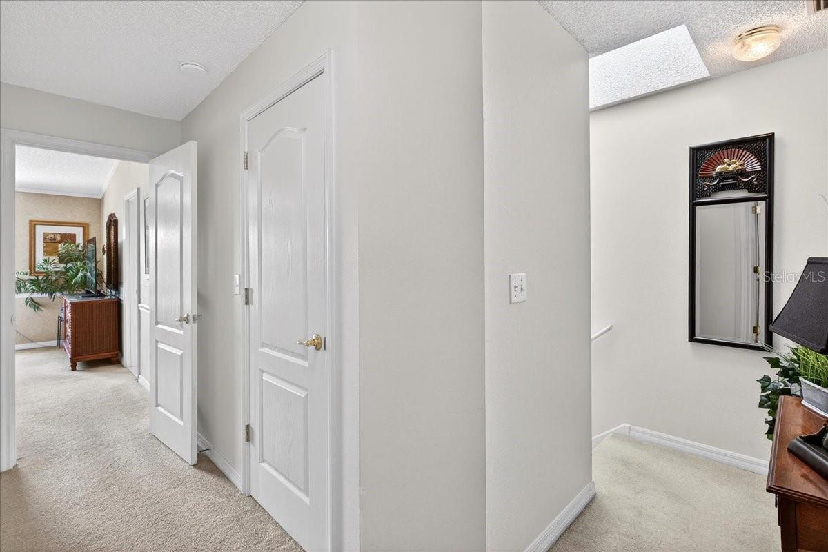 Image 41 of 75 For 525 Lake Bridge Drive