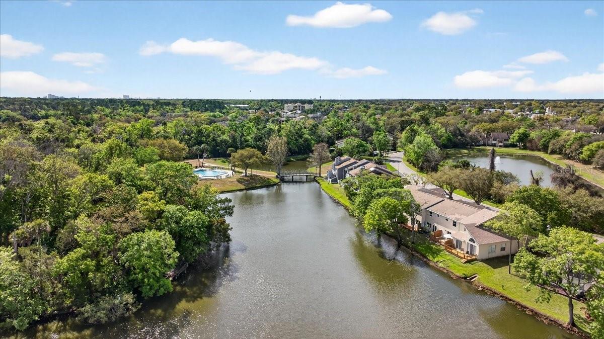 Image 48 of 75 For 525 Lake Bridge Drive