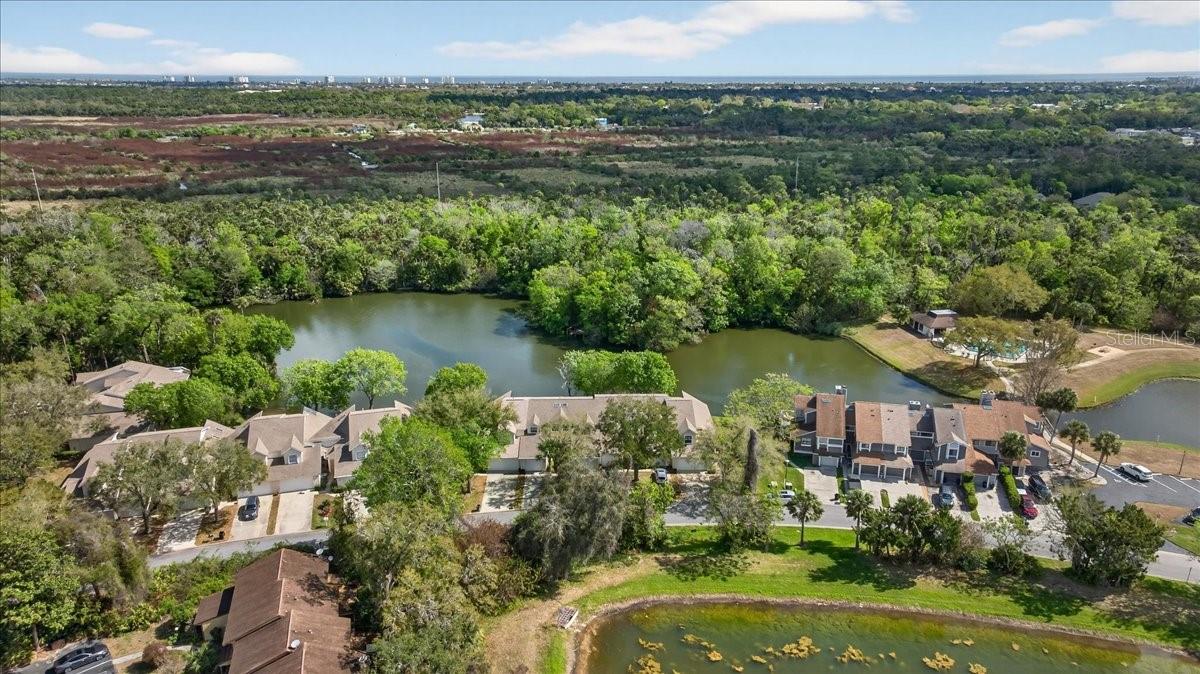 Image 52 of 75 For 525 Lake Bridge Drive