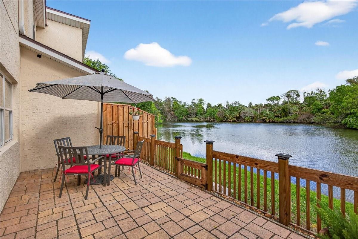 Image 57 of 75 For 525 Lake Bridge Drive