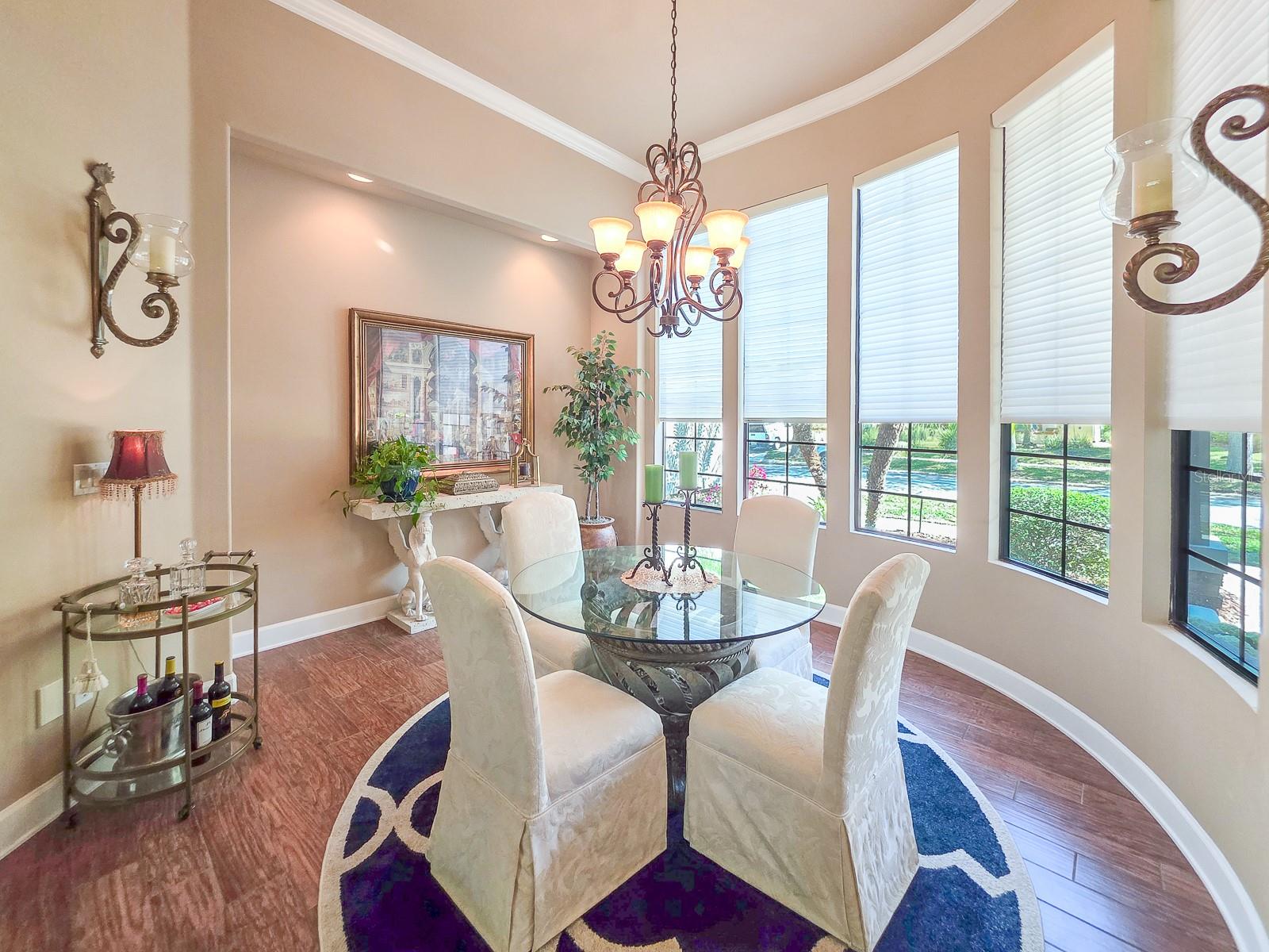 Image 10 of 93 For 19 Park Circle