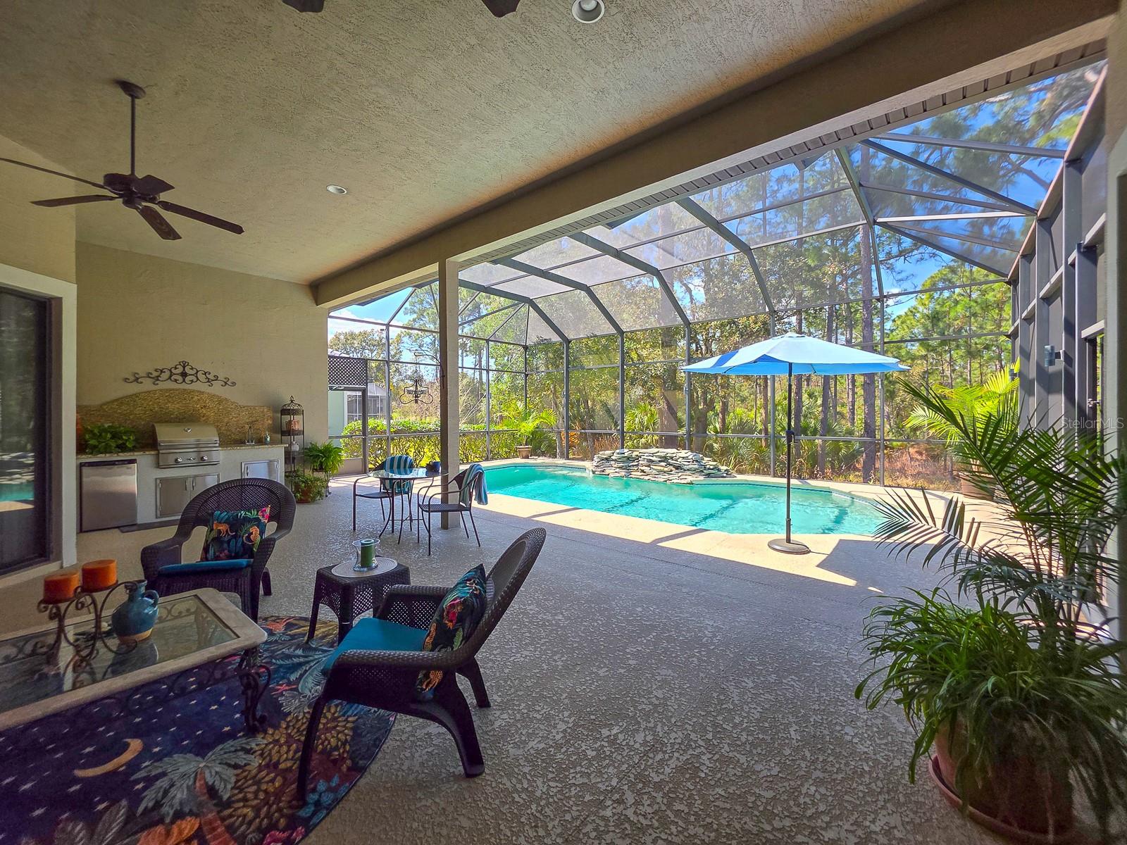 Image 25 of 93 For 19 Park Circle