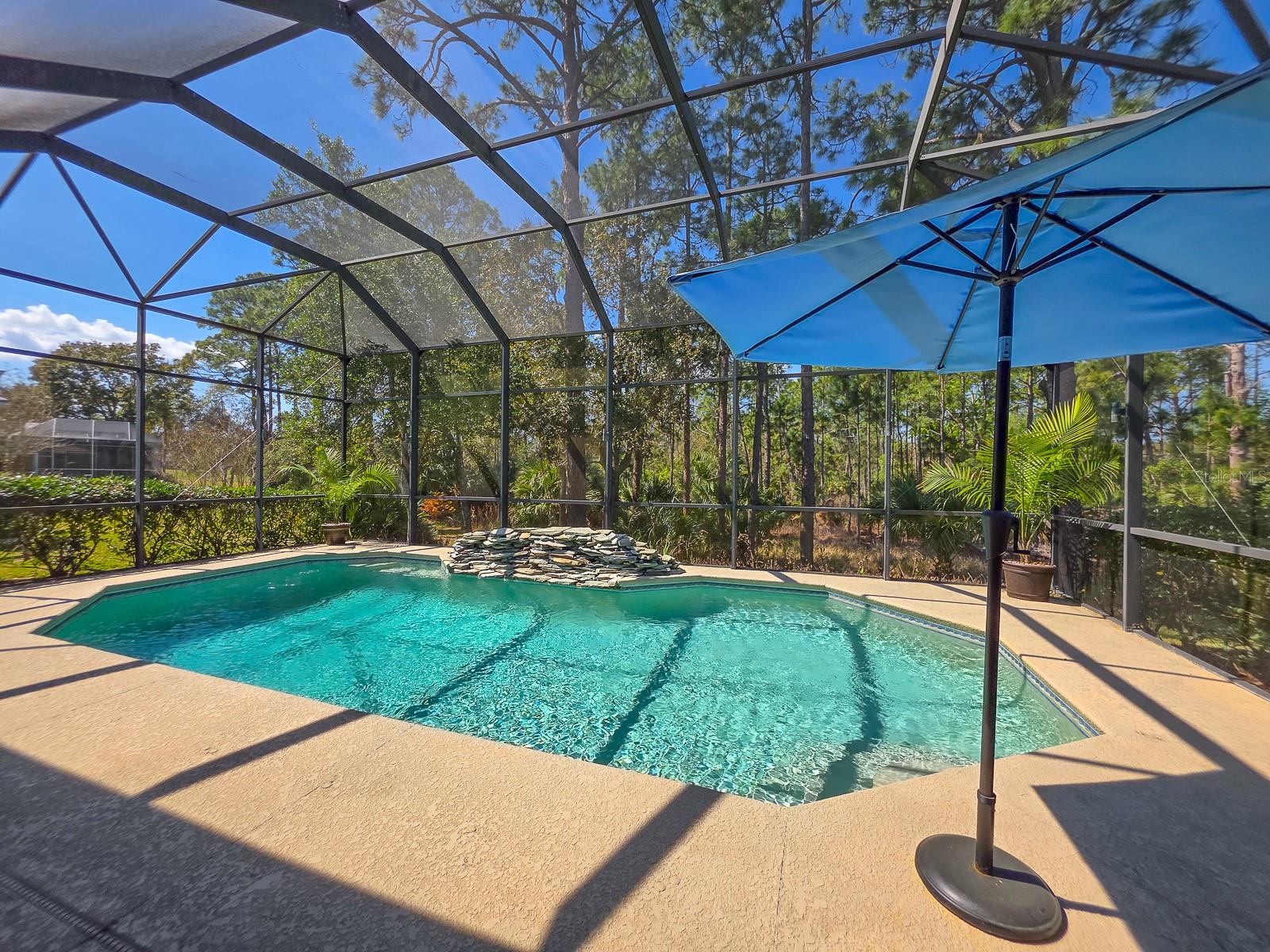 Image 27 of 93 For 19 Park Circle